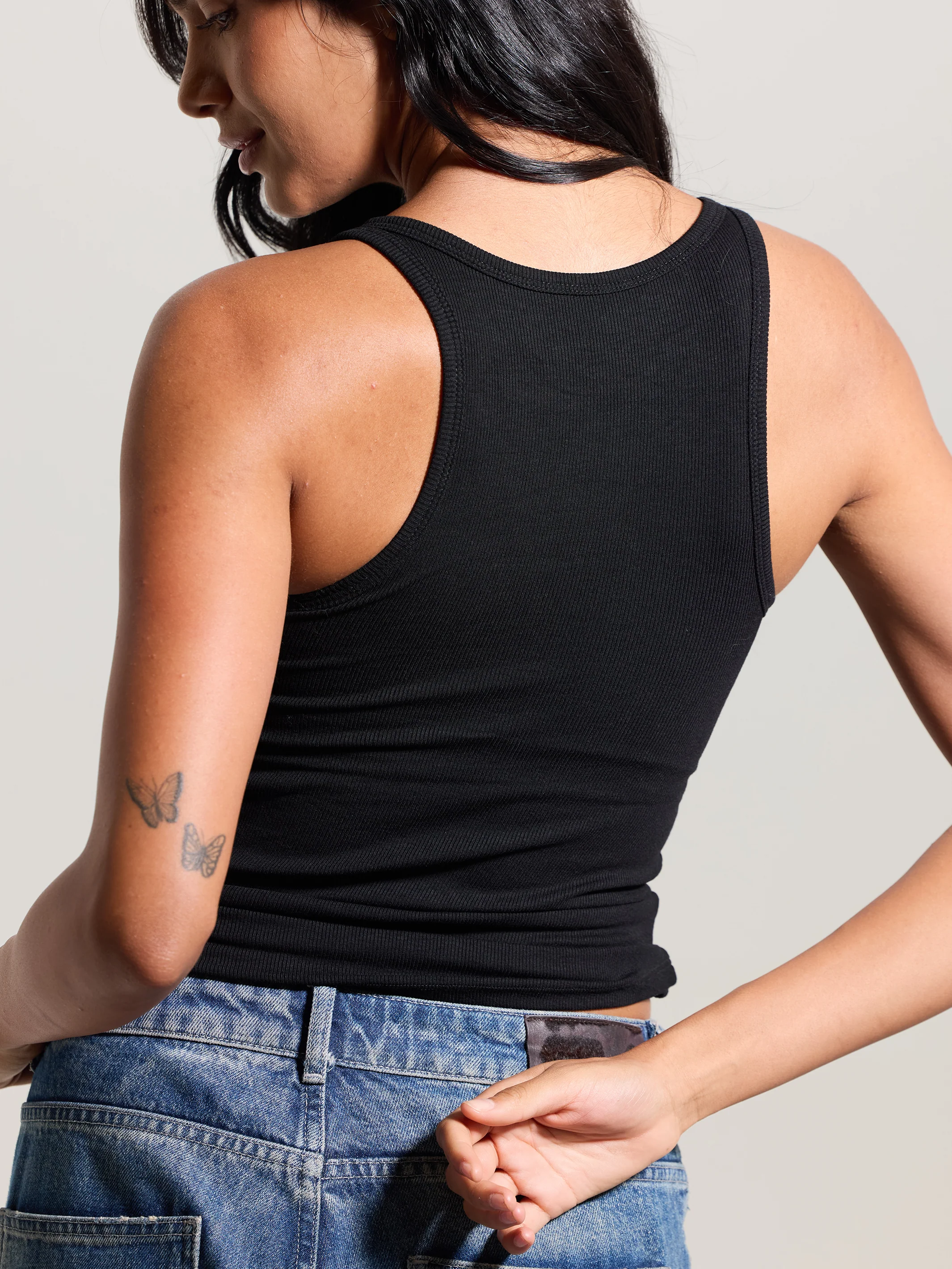 Ribbed U-Shape Tank - Image 3