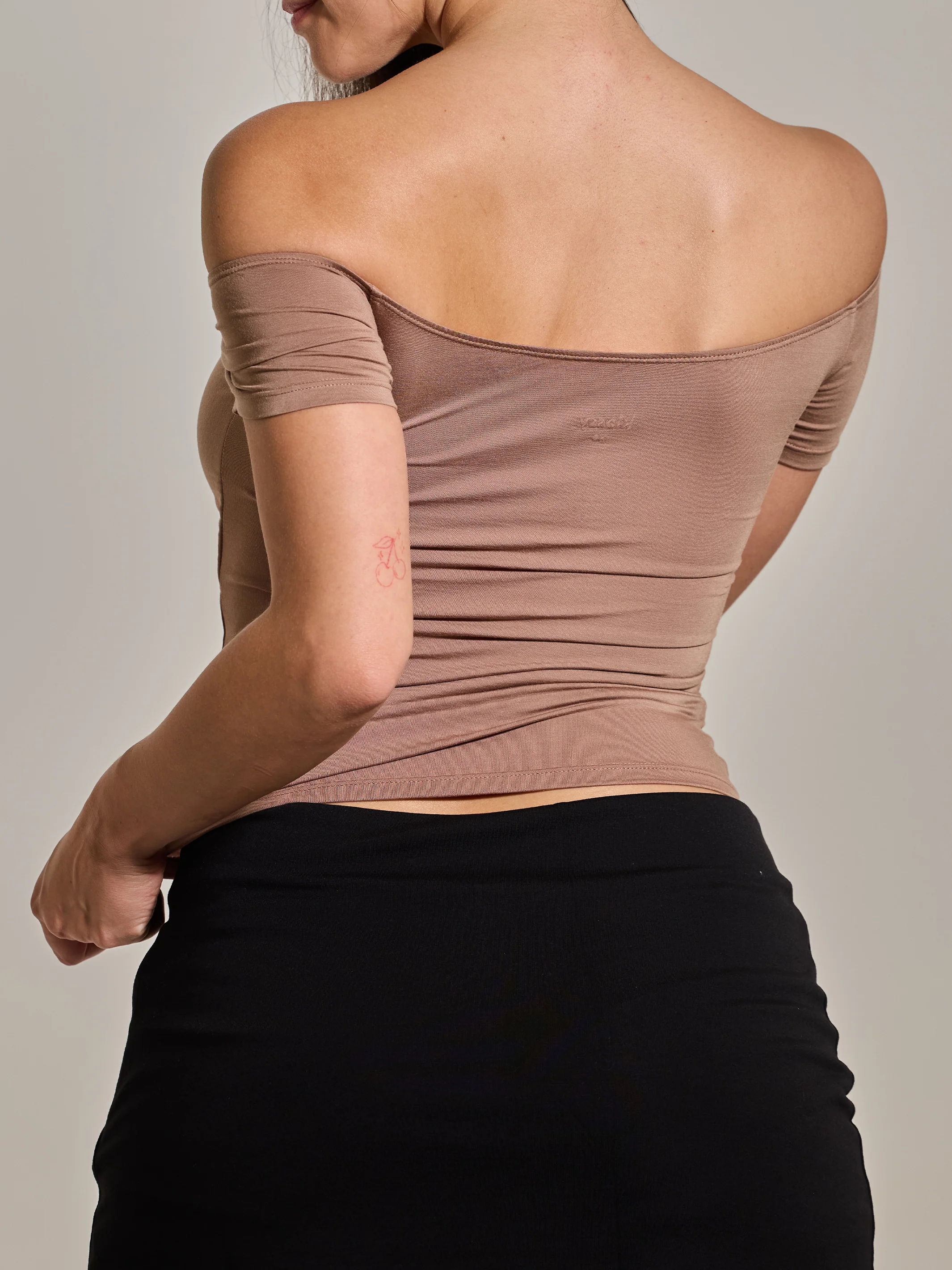 Twist Off The Shoulder Short Sleeve - Image 13